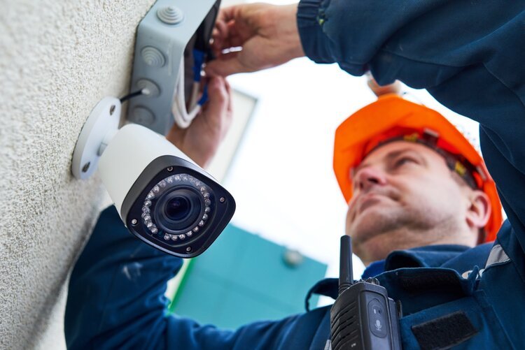 5 Reasons to Hire a Professional Security Company to Protect Your Home